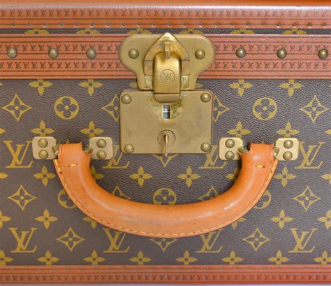 Louis Vuitton Alzer 80 Suitcase 